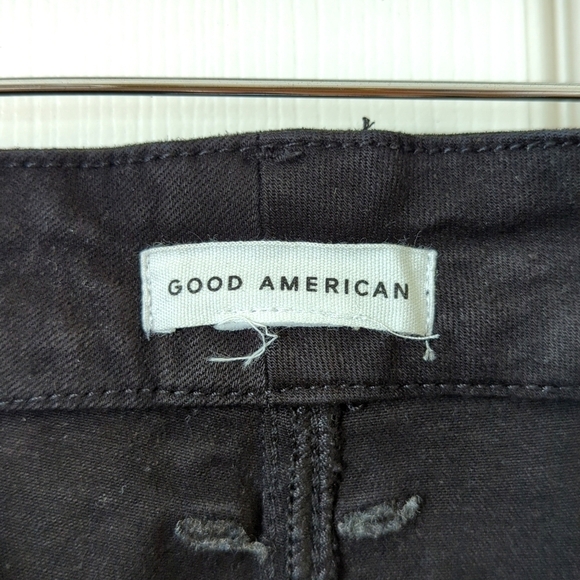 Good American Good Classic High Rise Ankle Cropped Coated Denim Jeans Black 14 - Picture 8 of 14